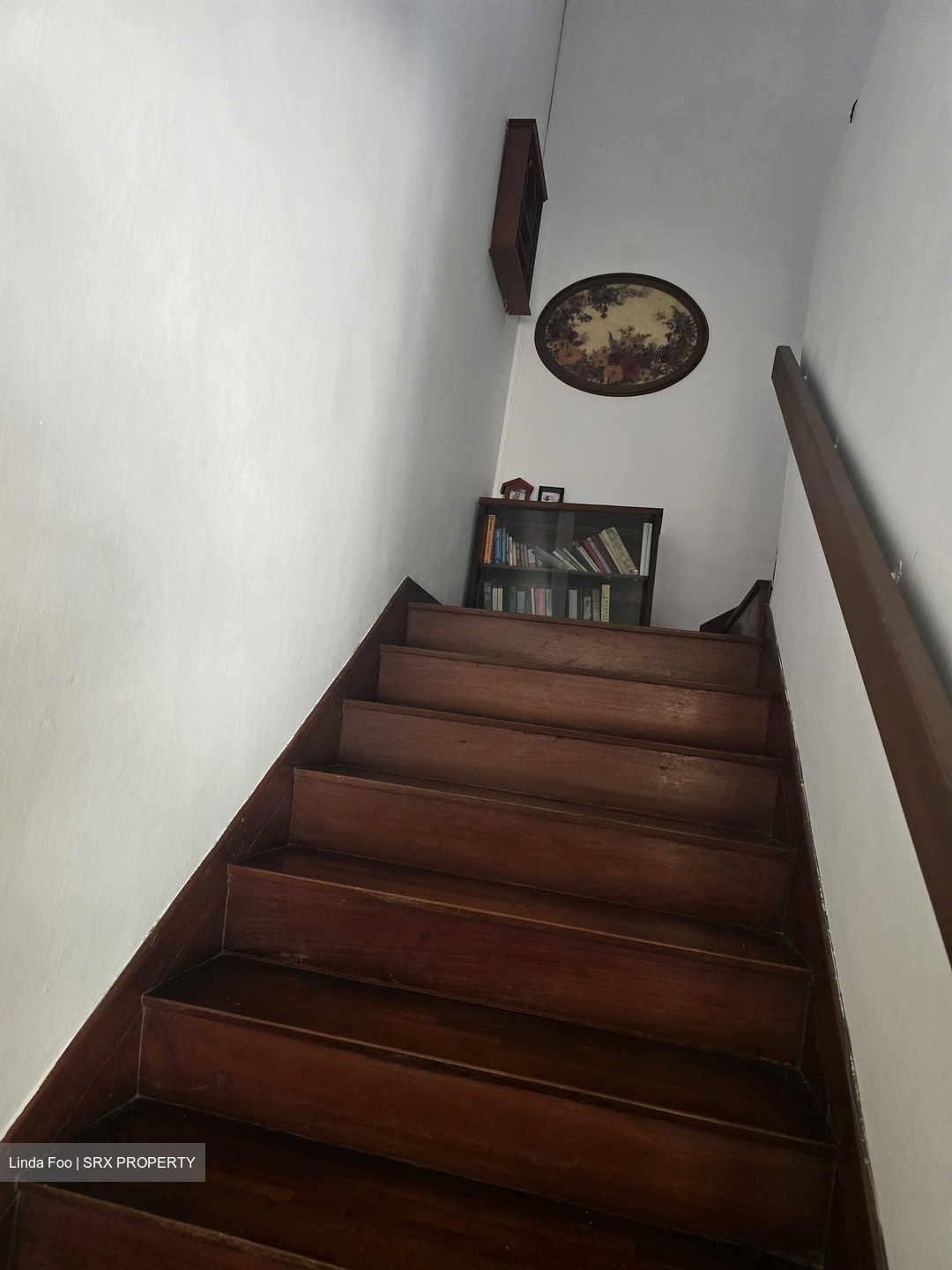 Grove Avenue (D10), Terrace #562404091